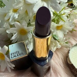 NWOB Esteé Lauder Rouge Satin Lipstick in Deep Maroon shade.